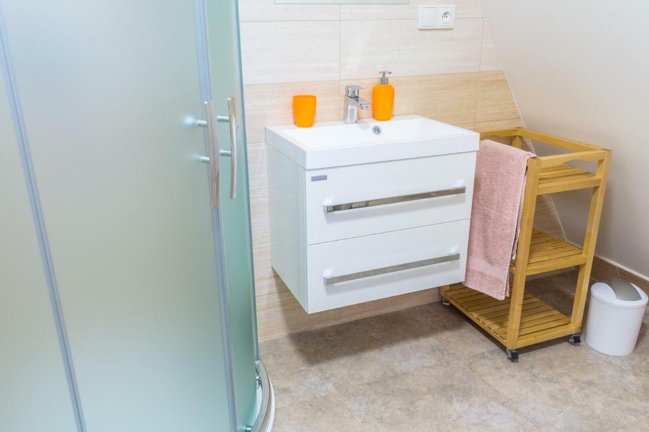Prazdninovy Dum Dolce II Villa Трутнов Екстериор снимка