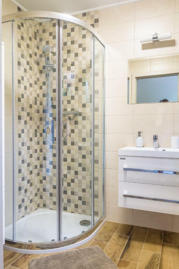 Prazdninovy Dum Dolce II Villa Трутнов Екстериор снимка