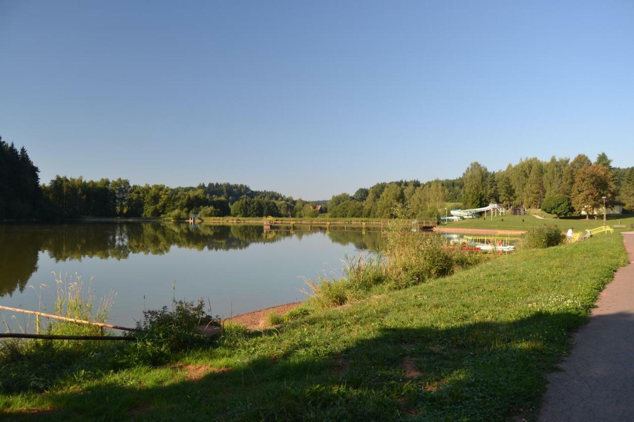 Prazdninovy Dum Dolce II Villa Трутнов Екстериор снимка